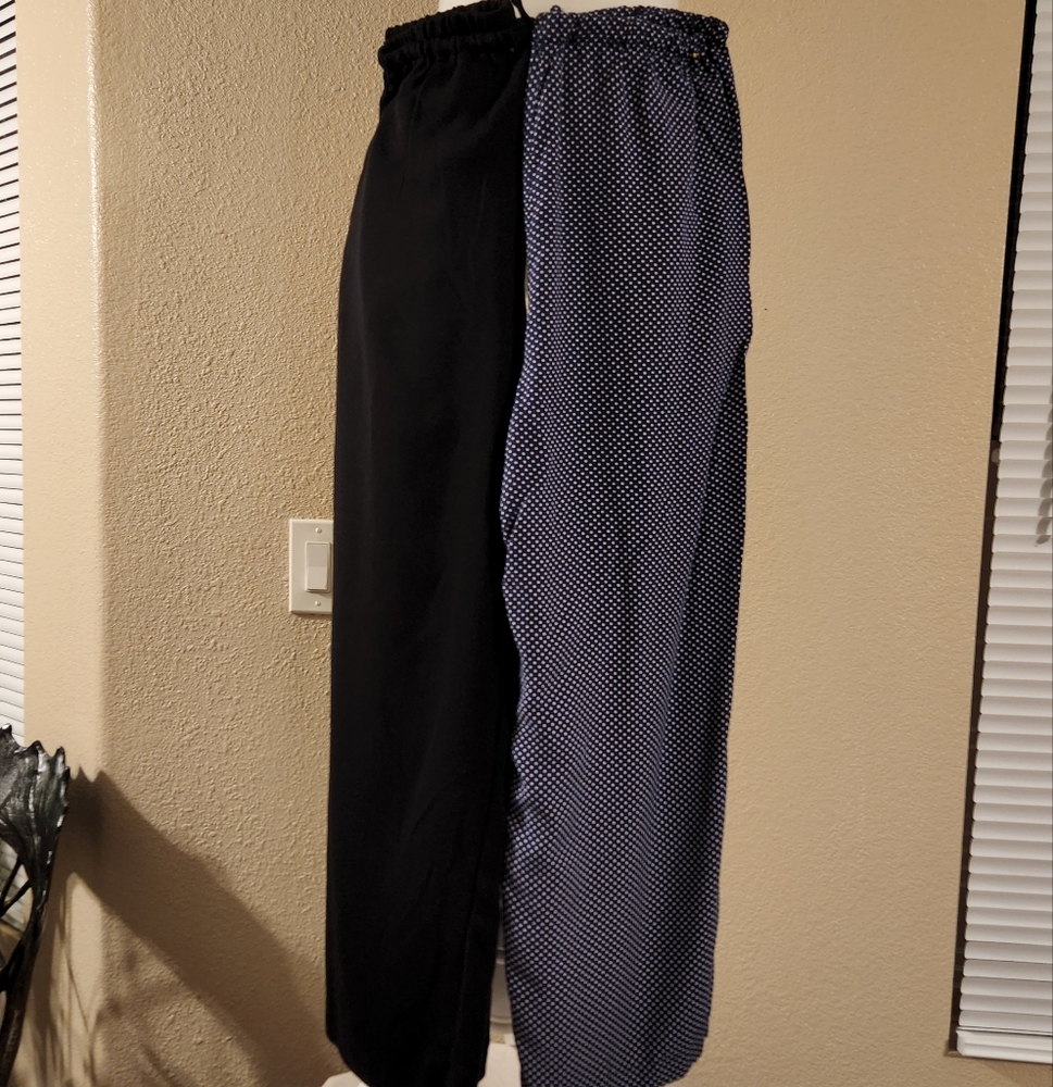 Bundle of old navy women's pants